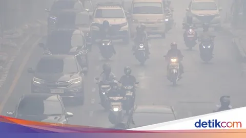 PM2.5 Palembang Sempat 854,8 µg/m³, Warga Diimbau Batasi Aktivitas Luar
